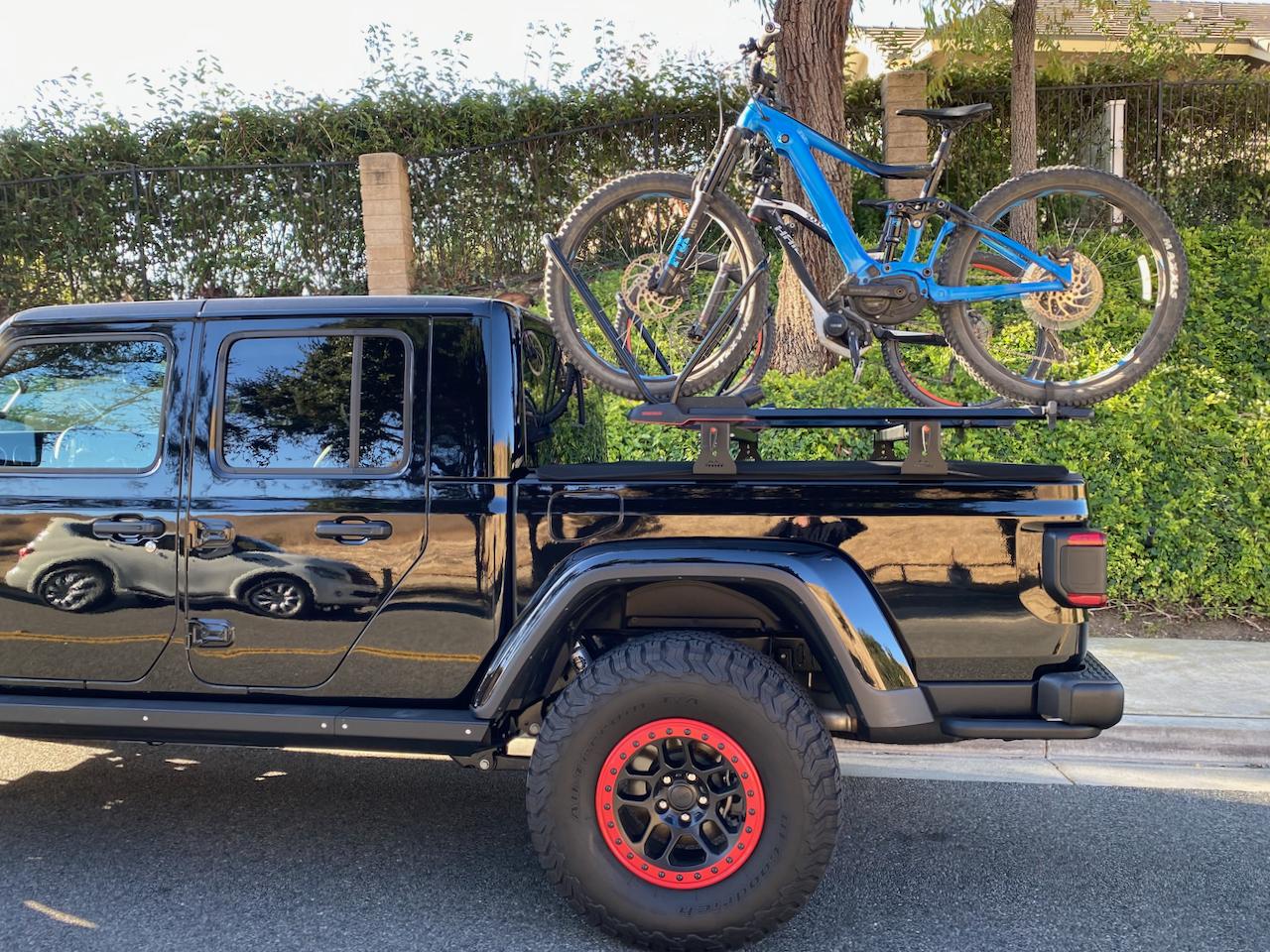 Jeep Gladiator Gladiator specific cross bars & bed racks now available! IMG_1437