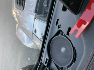 Jeep Gladiator Does the upgraded Alpine system include a subwoofer? 7491A84C-5113-4E29-B80B-01A2EA5EC2F2
