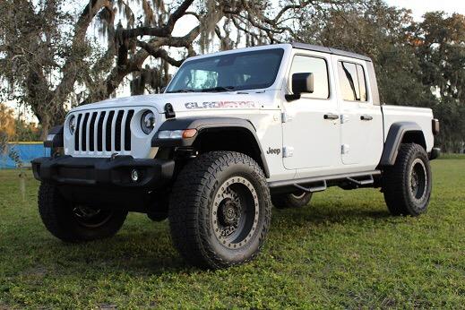 Jeep Gladiator BRIGHT WHITE Gladiator JT Club F8ADE5A4-BC63-43F4-A4D8-F6A4E1FE227D