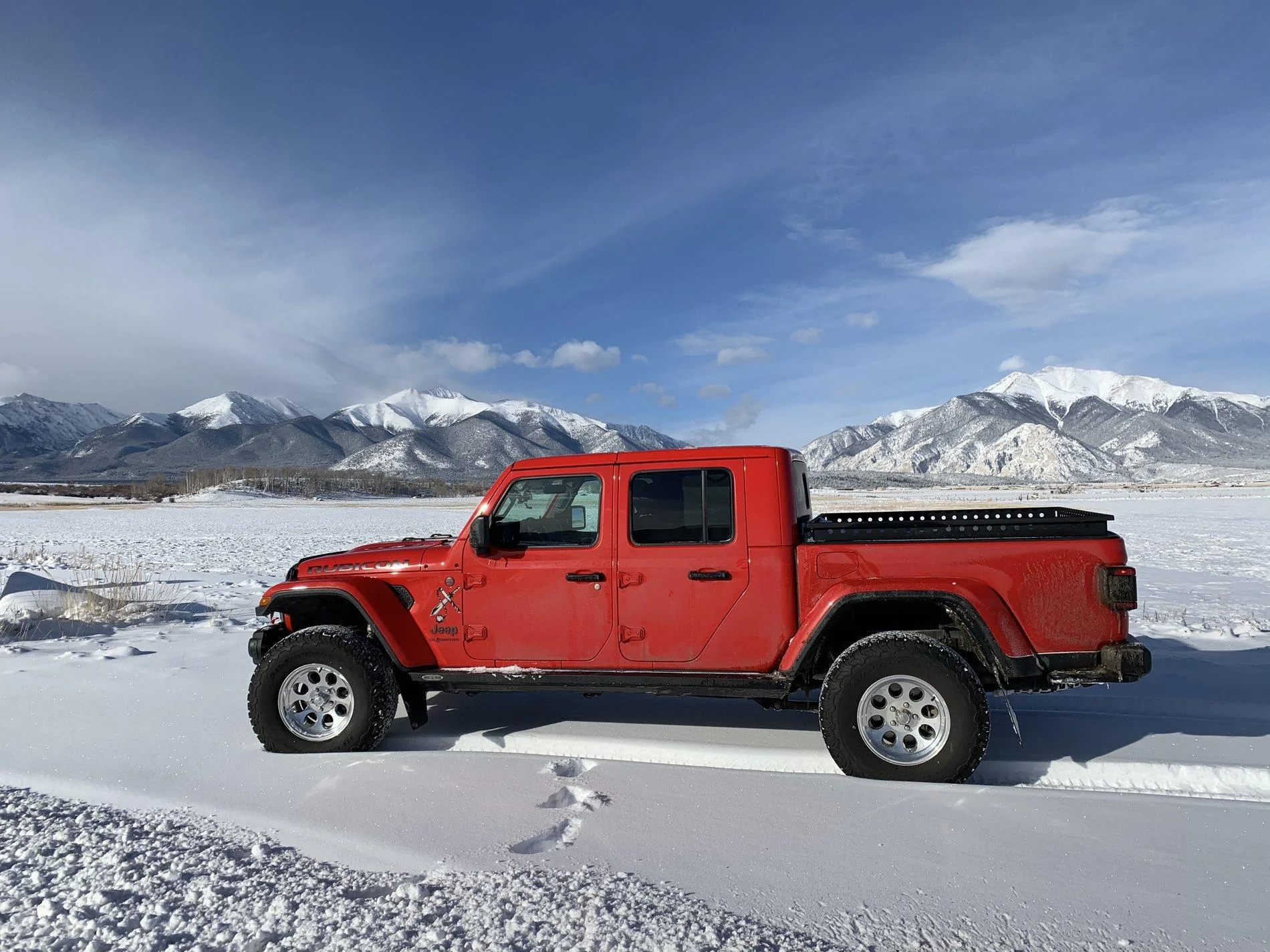 Jeep Gladiator LAUNCH EDITION Gladiator JT Club E8FFC14F-67D8-4590-A6BD-5985B1606F2E