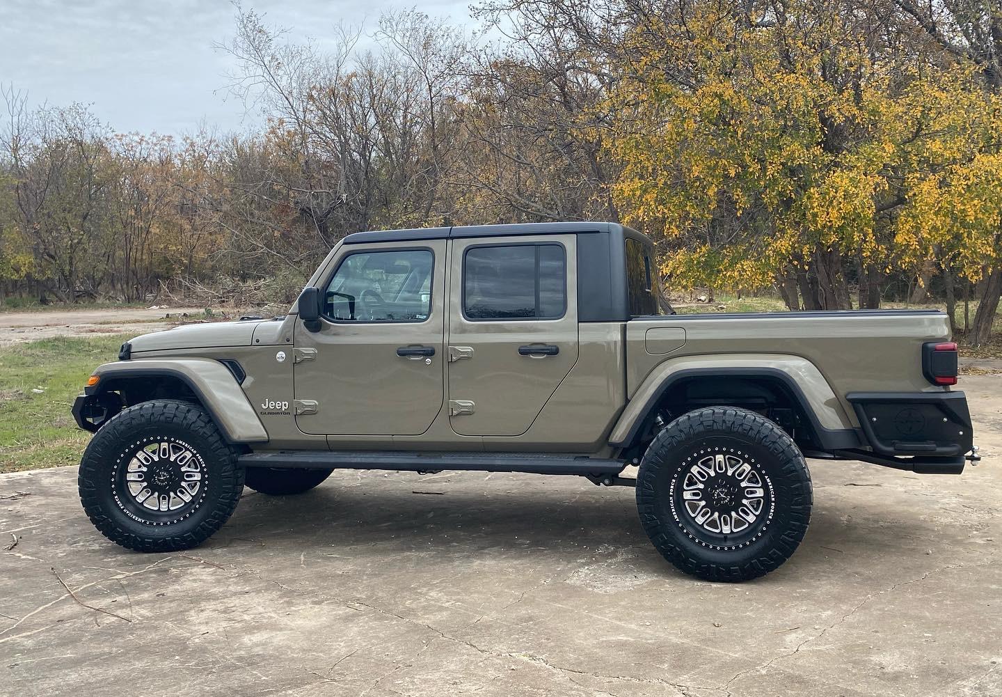 Jeep Gladiator GATOR Gladiator JT Club 36EDF1AE-2B7D-4DAE-8676-2FF583BD87EF