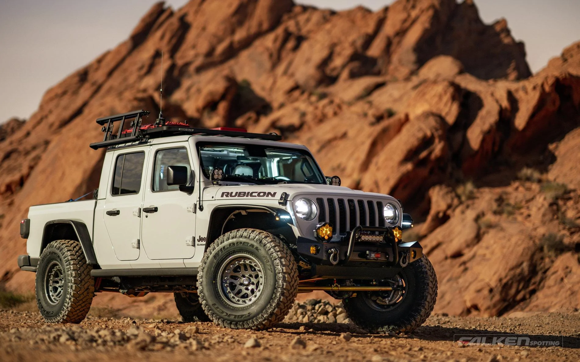 Jeep Gladiator Rhino Rack / Metalcloak Gladiator Build [SEMA 2019] 81B9CE82-437E-4B45-8637-128EE1FAE592