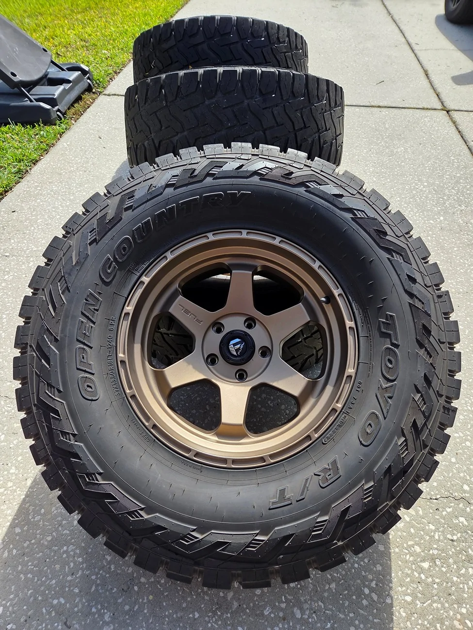 Jeep Gladiator 37x13.50x18 Wheel/Tire Package WheelsTires1