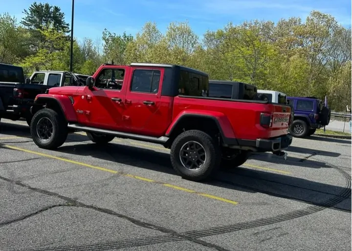 Jeep Gladiator new to the forum 1000026250