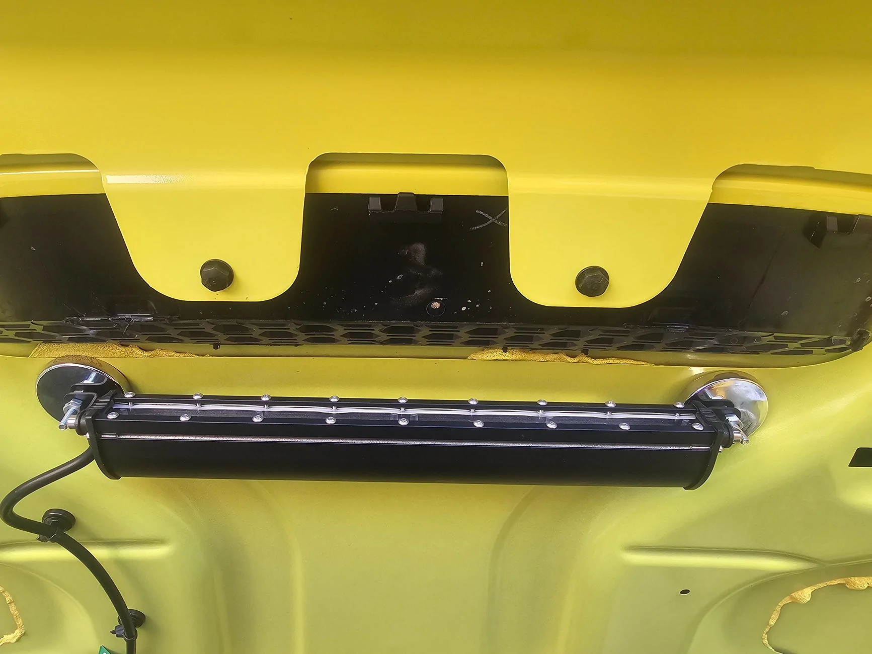 Jeep Gladiator Modifying Rubicon hood vents to actually work. 20231030_113921