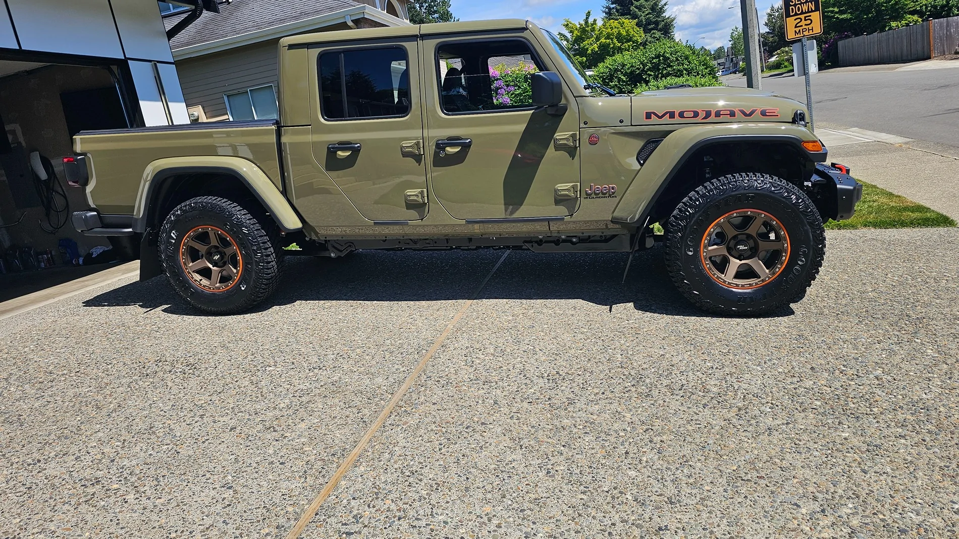 Jeep Gladiator ‘41 Gladiator JT Club d05ed593-ca00-432a-b529-862a811ea94e-1_all_14859