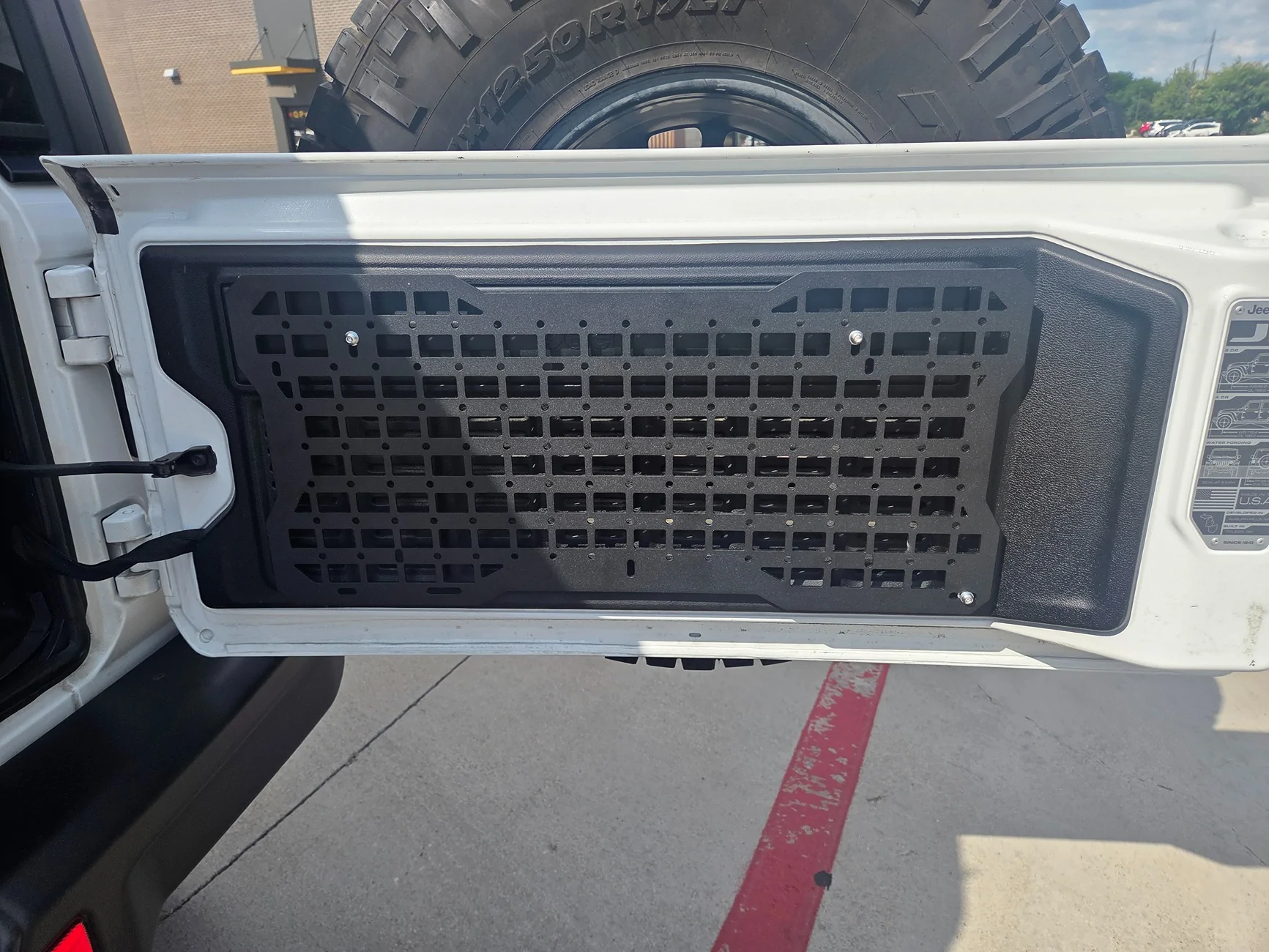 Jeep Gladiator Interior Roof Storage Options? 20260511_163948