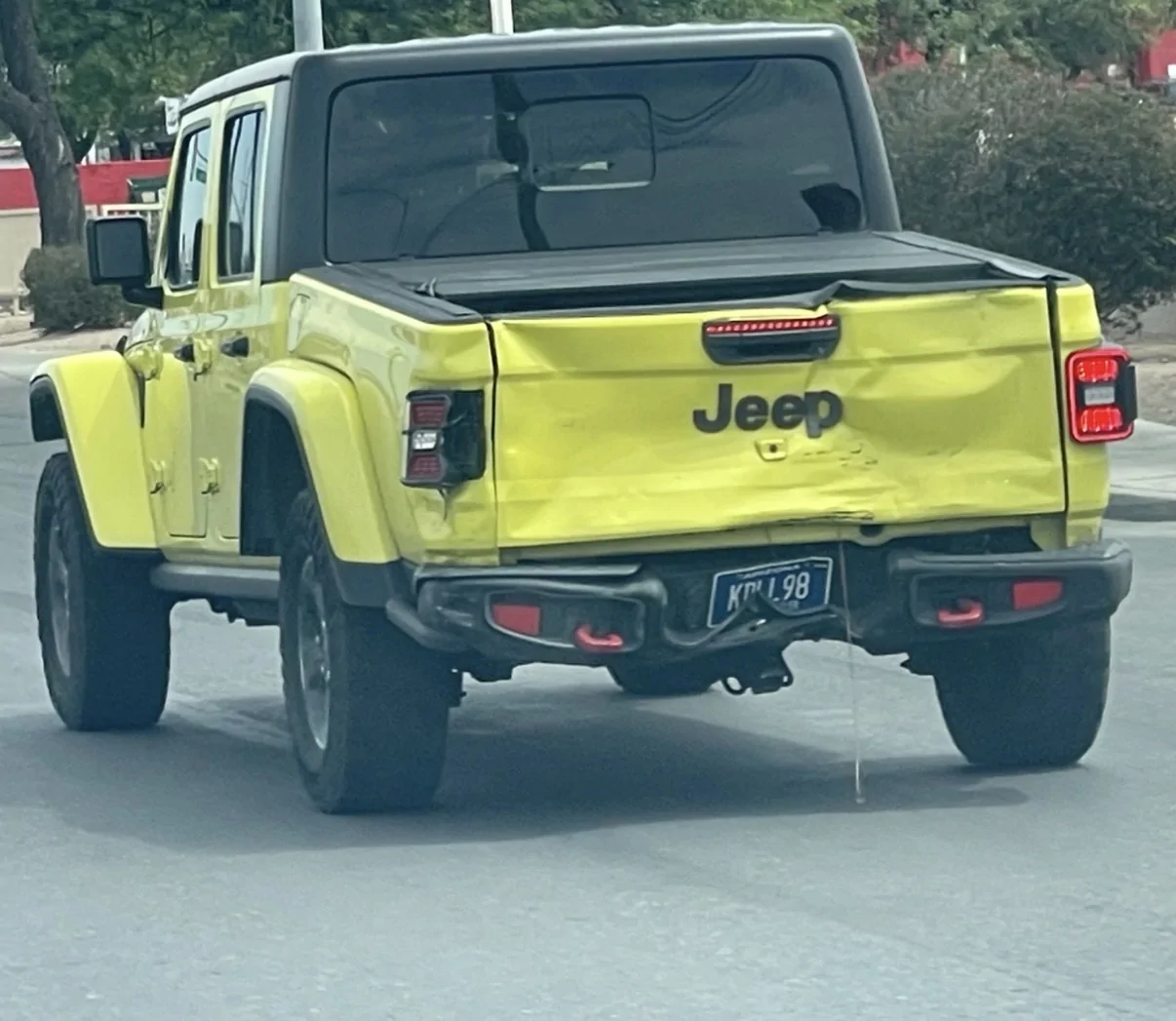 Jeep Gladiator HIGH VELOCITY YELLOW Gladiator JT Club IMG_6949