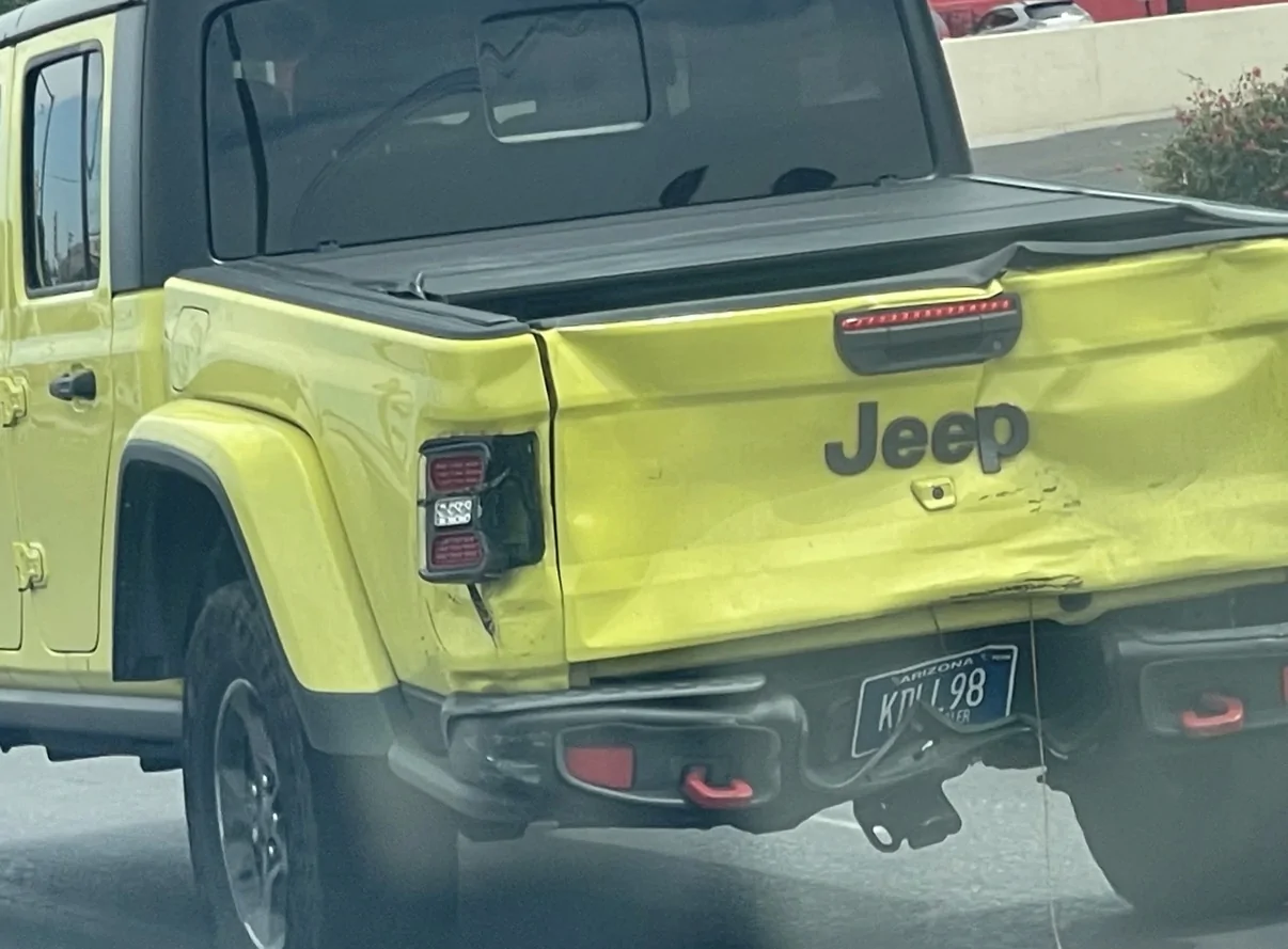Jeep Gladiator HIGH VELOCITY YELLOW Gladiator JT Club IMG_6950