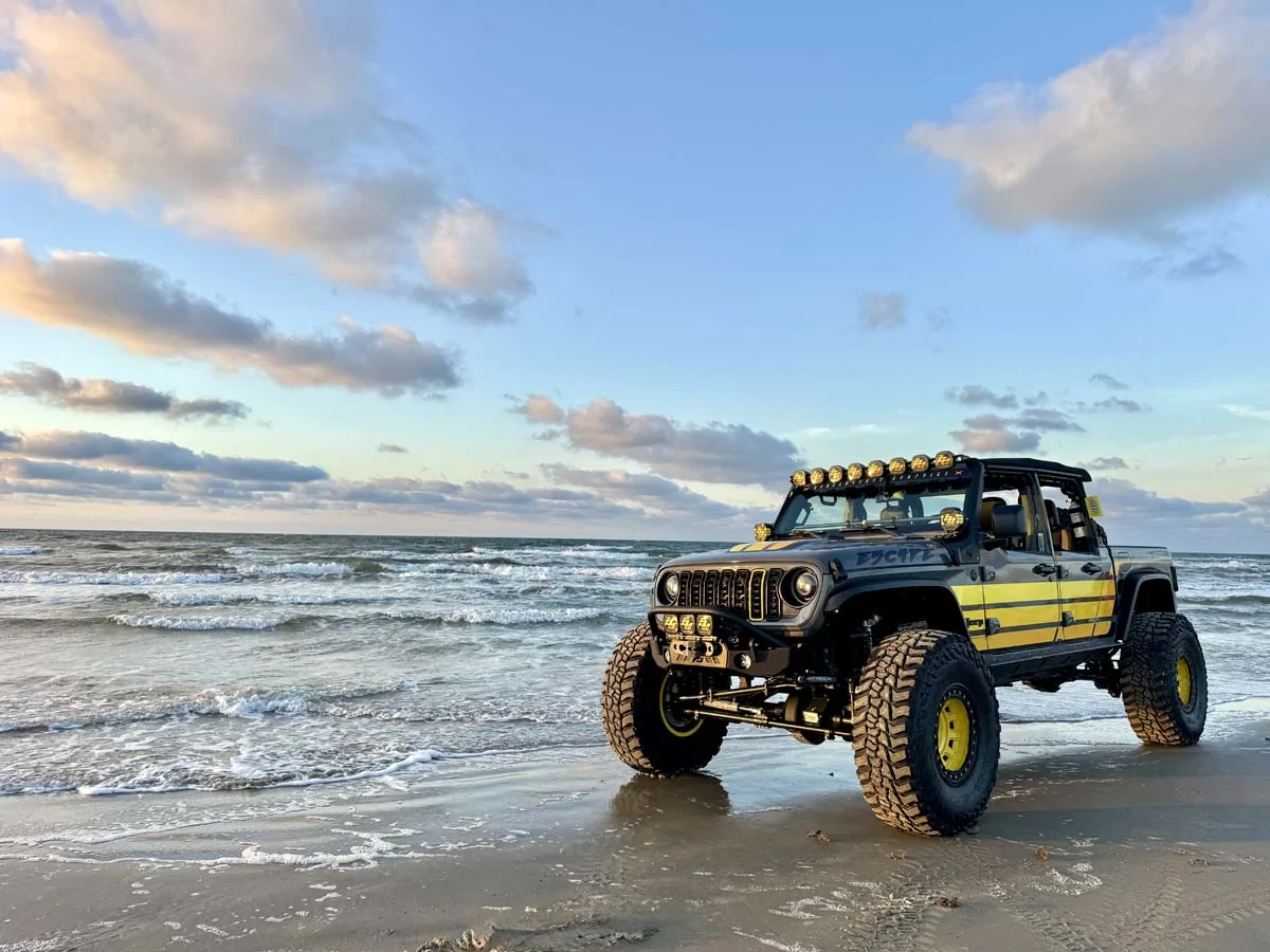 Jeep Gladiator Underground Graphics Gladiator goes to the Beach for Go Topless Weekend - Sunrise photos IMG_0089