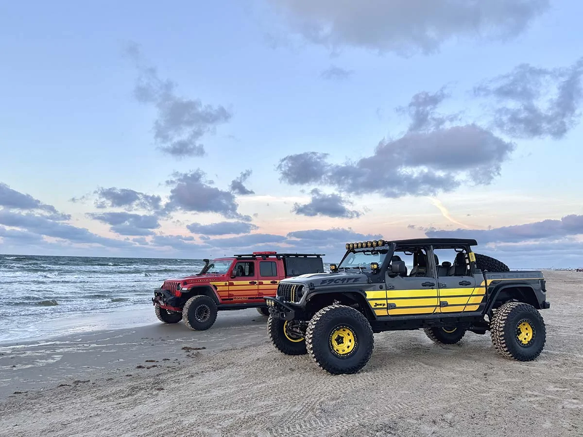 Jeep Gladiator Underground Graphics Gladiator goes to the Beach for Go Topless Weekend - Sunrise photos IMG_0074