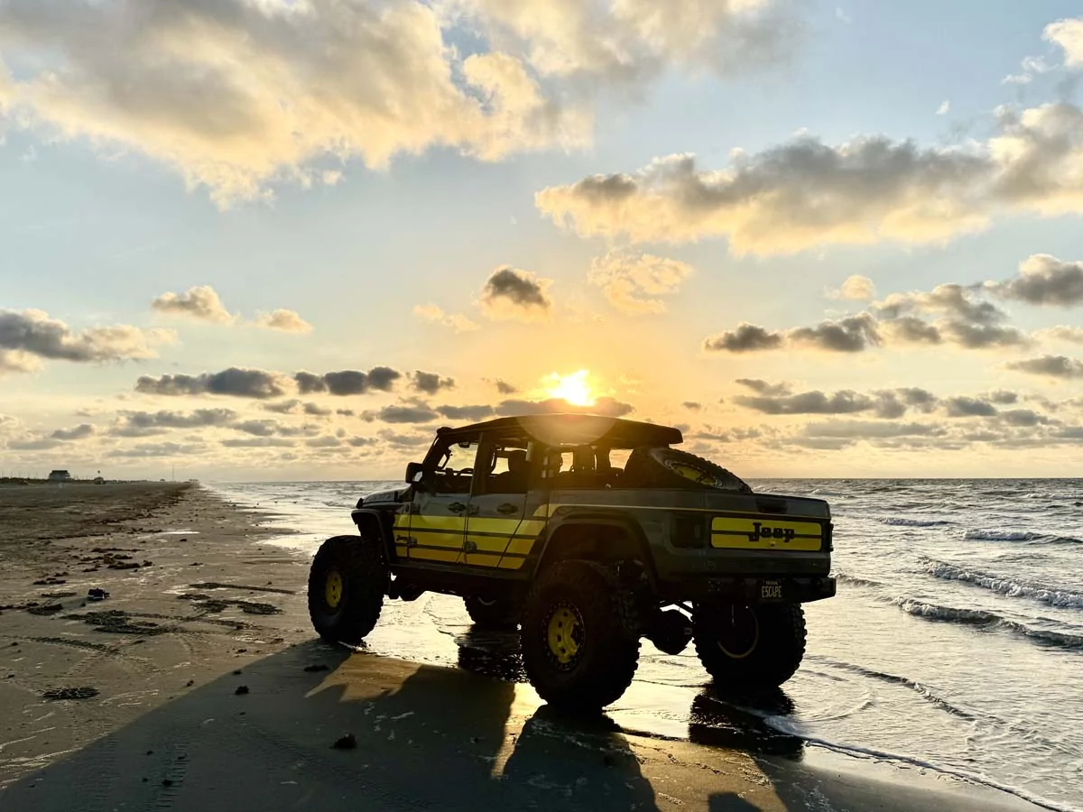 Jeep Gladiator Underground Graphics Gladiator goes to the Beach for Go Topless Weekend - Sunrise photos IMG_0102