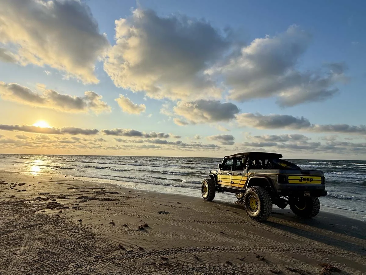 Jeep Gladiator Underground Graphics Gladiator goes to the Beach for Go Topless Weekend - Sunrise photos IMG_0125