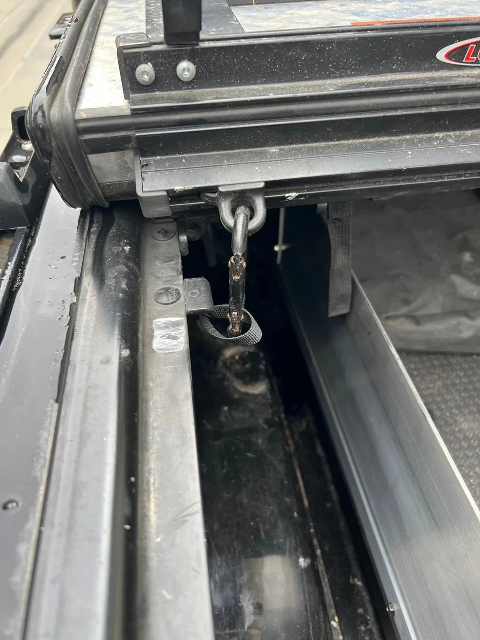 Jeep Gladiator Lomax hard trifold tonneau, TS Elevate rails and rack REDUCED to best offer by Sunday IMG_1178