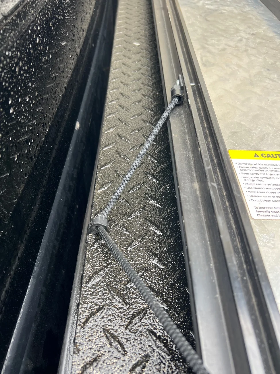 Jeep Gladiator Lomax hard trifold tonneau, TS Elevate rails and rack REDUCED to best offer by Sunday IMG_1179