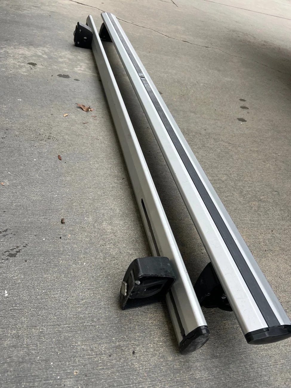 Jeep Gladiator Lomax hard trifold tonneau, TS Elevate rails and rack REDUCED to best offer by Sunday IMG_1190