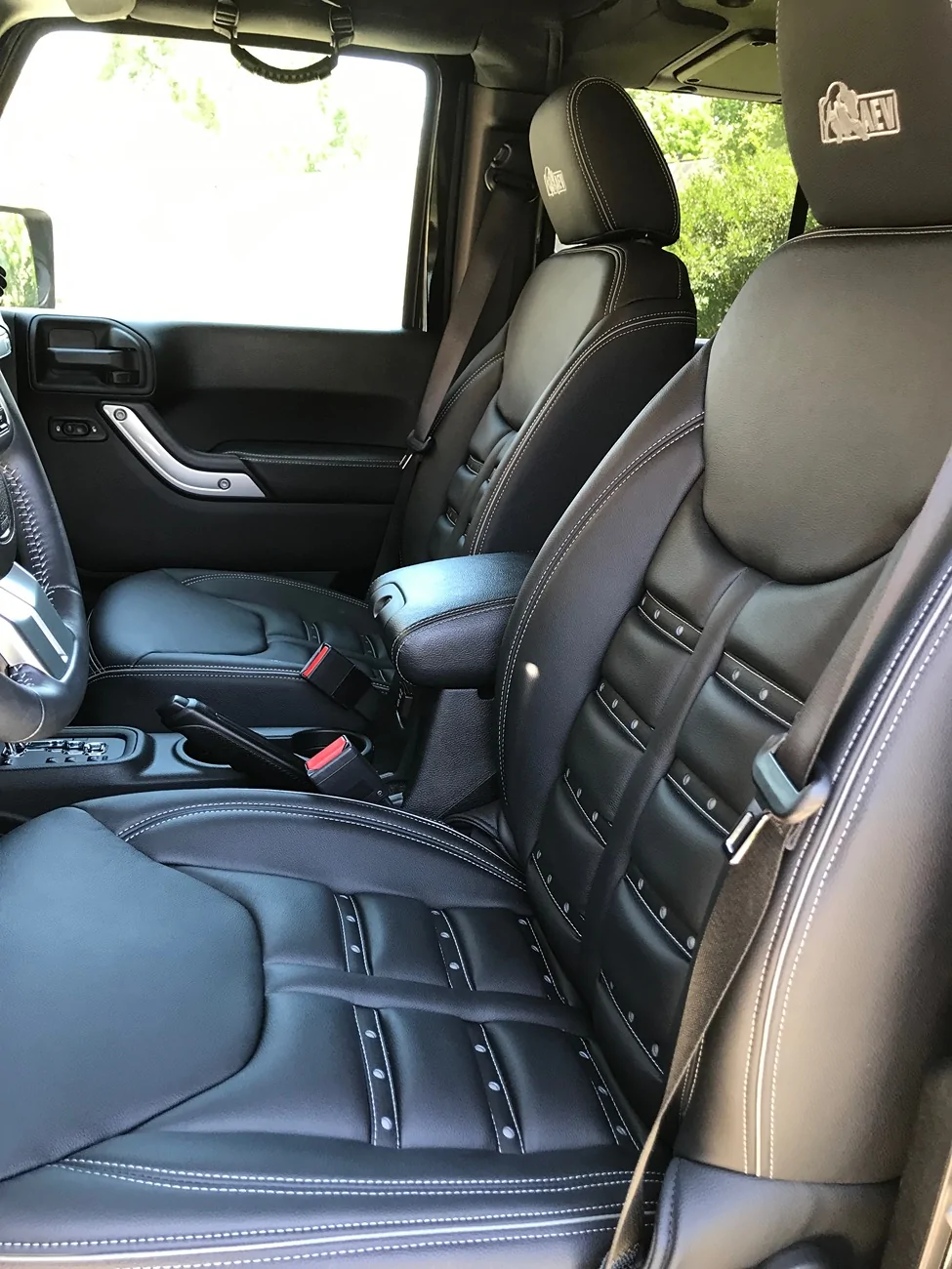 Jeep Gladiator Leather care experts help me out? IMG_0248