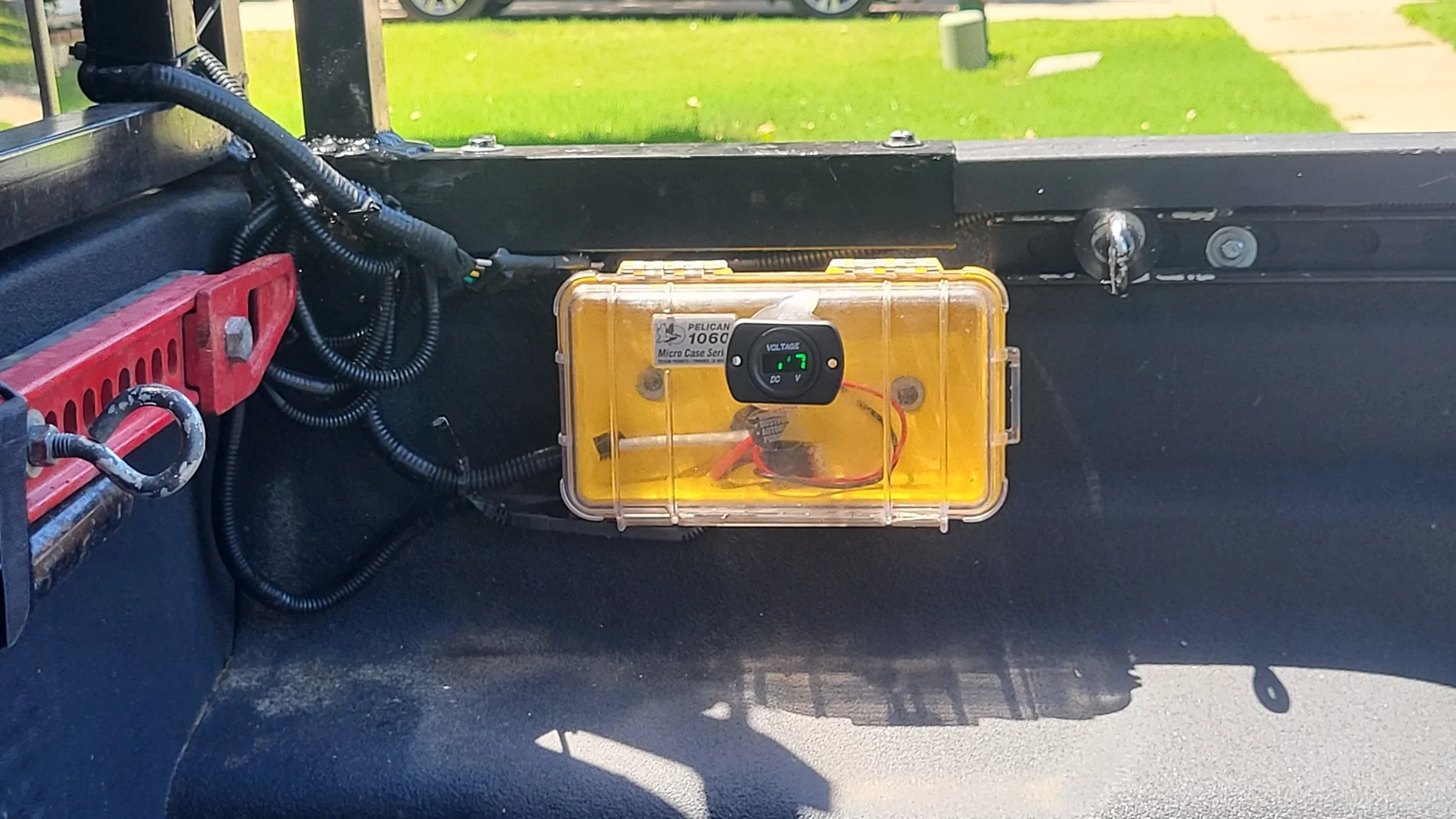 Jeep Gladiator Added 20w solar panel to keep batteries charged 20260601_141722