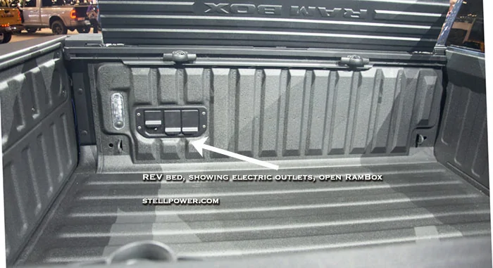 Jeep Gladiator 2025 JT MojaveX Access Panel bed