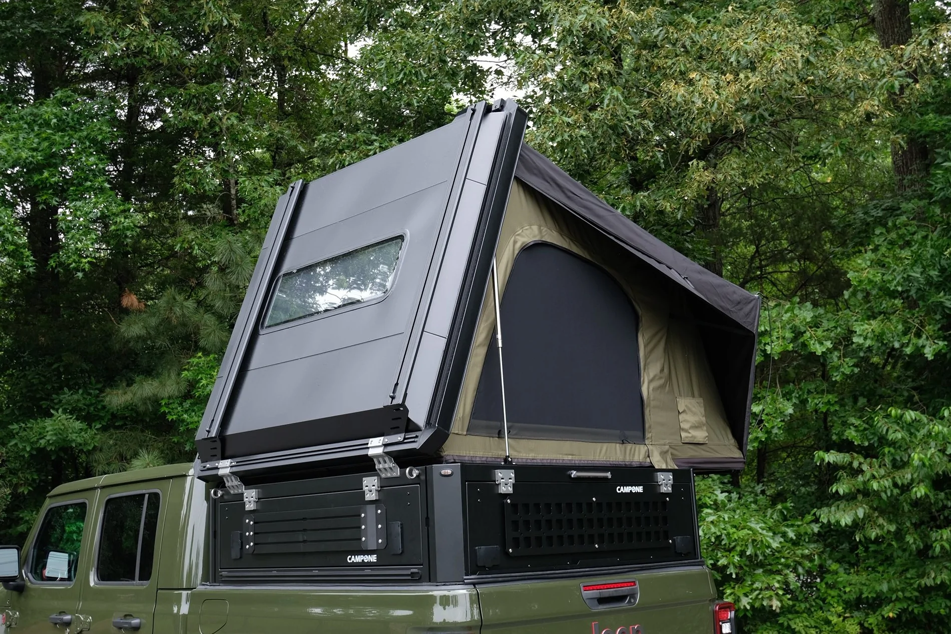 Jeep Gladiator Campone Cantilever Canopy Tent? Anyone seen this design before? 707328058_2926199171105516_627814375958645220_n