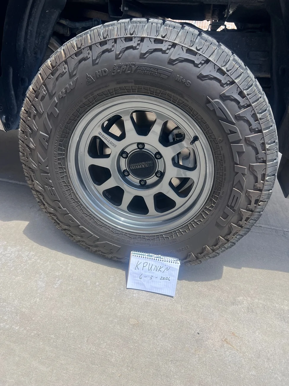 Jeep Gladiator Faulken 285.75.18 Wildpeak AT4W set of 4 $600 IMG_4852
