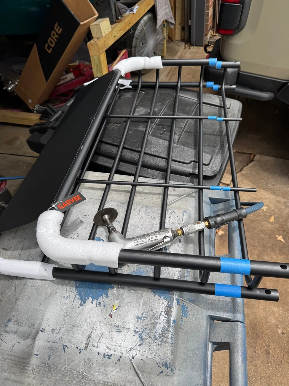 Jeep Gladiator Roof rack with tri-fold bed cover IMG_7712