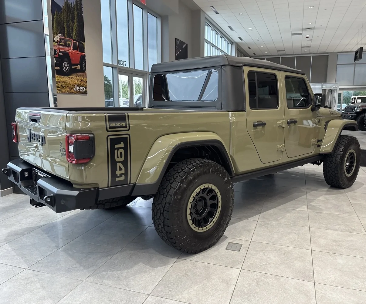 Jeep Gladiator My 1st Jeep! 2024 Gladiator Nighthawk 471185-8bbdc130d4e0165af7fc8bea3c2a710f