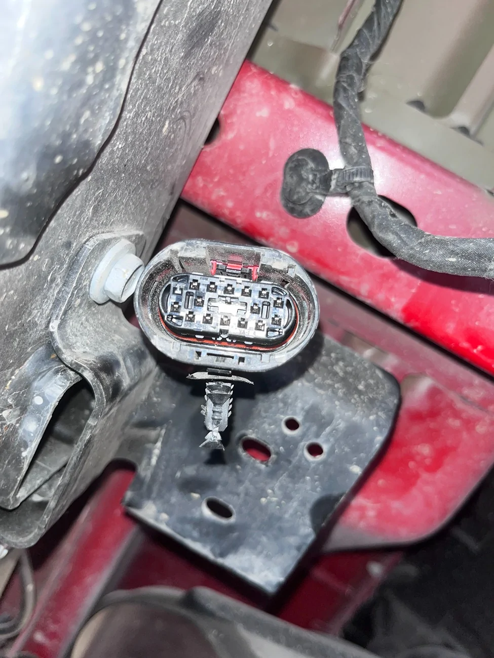 Jeep Gladiator Need help finding harness connector information please! IMG_0680
