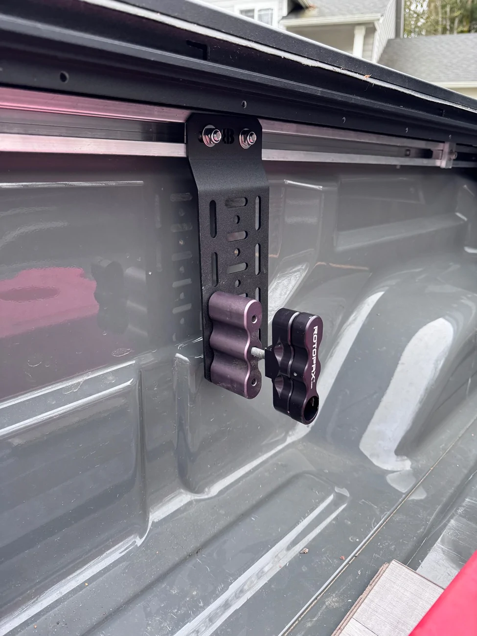 Jeep Gladiator Options for Armis or Roll n Lock retractable mounting rails. IMG_1194