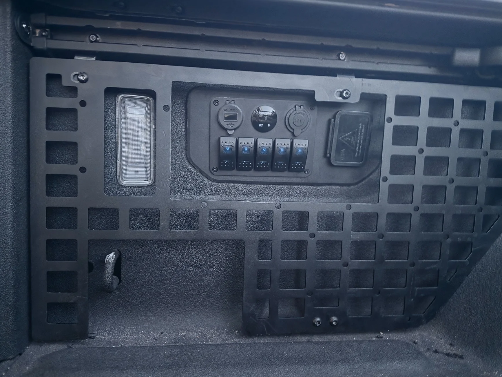 Jeep Gladiator 2025 JT MojaveX Access Panel 6196