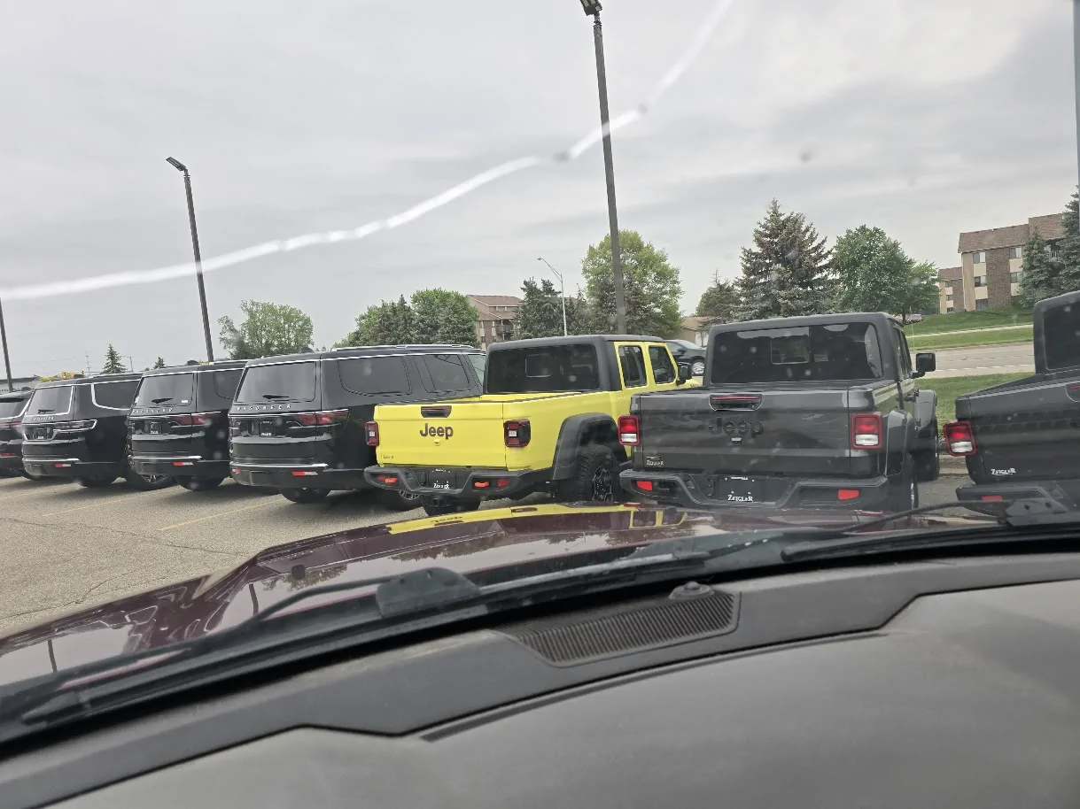 Jeep Gladiator Don't call it a build - 23 Mojave 20240514_123327 (1)
