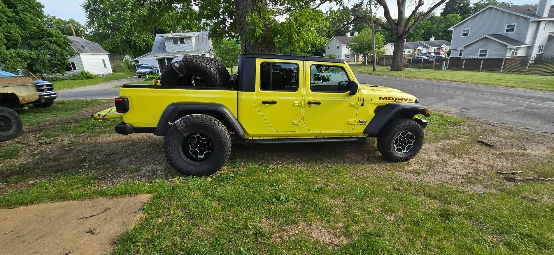 Jeep Gladiator Don't call it a build - 23 Mojave 20260608_183413