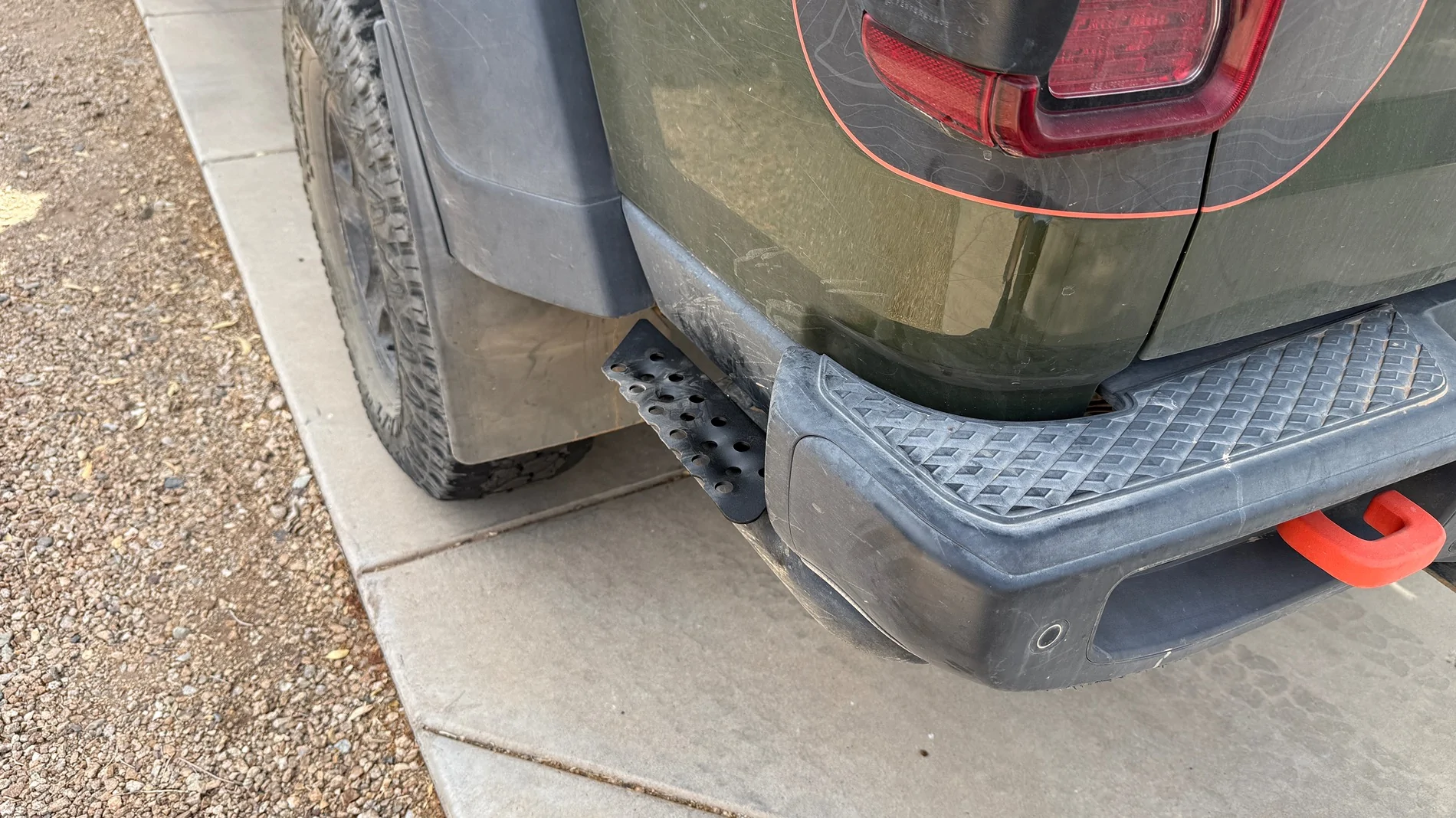 Jeep Gladiator Bed Step IMG_3214
