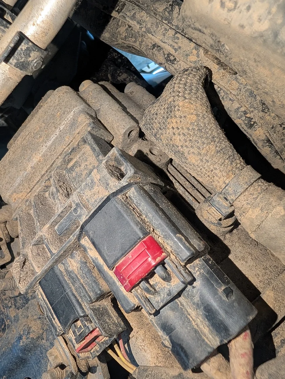 Jeep Gladiator Recall: 1M+ Jeep Wrangler and Gladiator Fire Risk (June 9, 2026) PXL_20260612_194220558