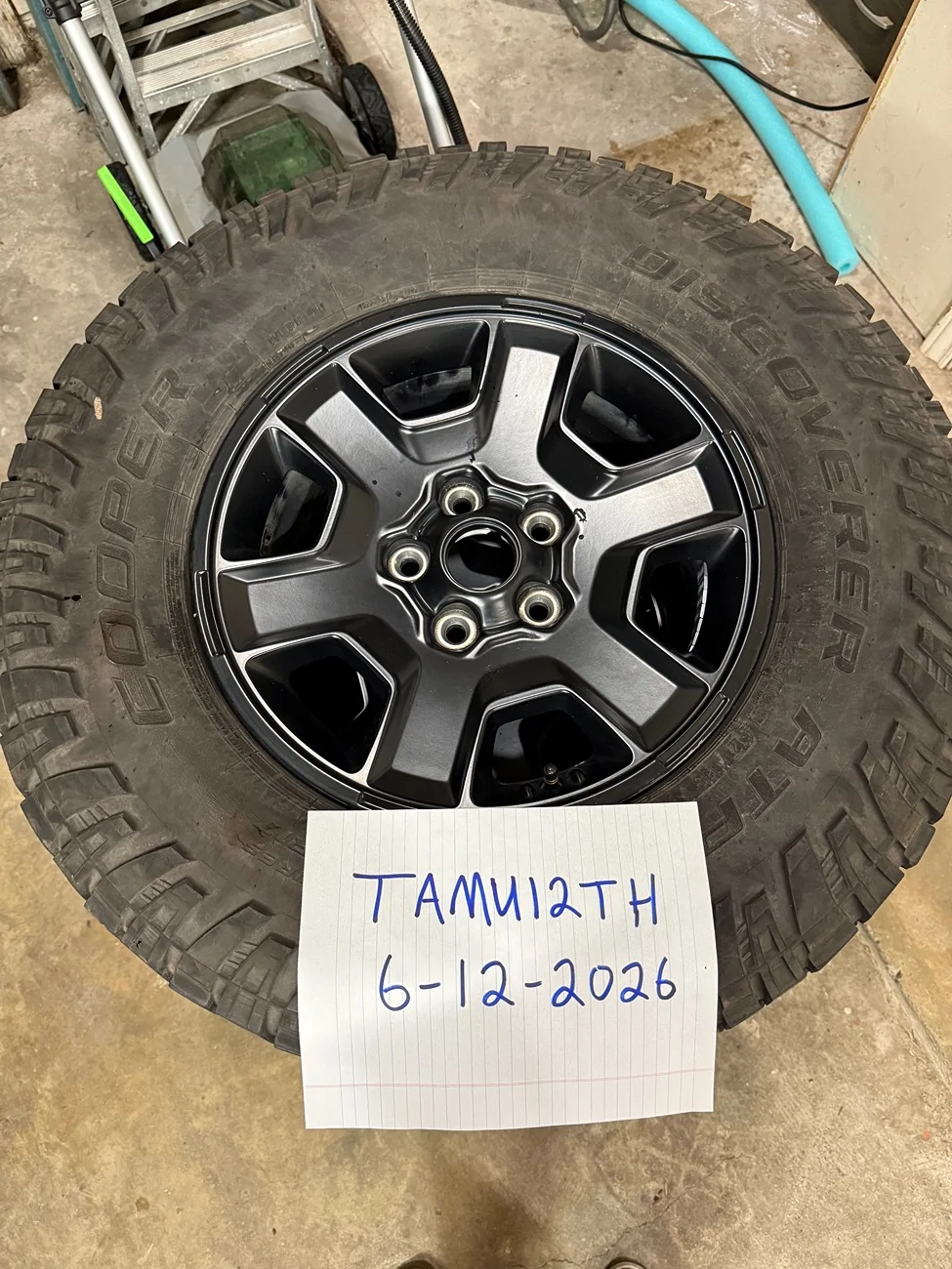 Jeep Gladiator $100 Jeep Gladiator Mojave Spare Wheel and Tire IMG_3053