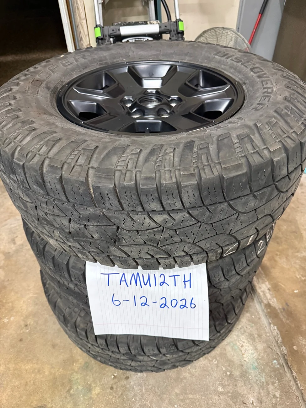 Jeep Gladiator $100 Jeep Gladiator Mojave Spare Wheel and Tire IMG_3054