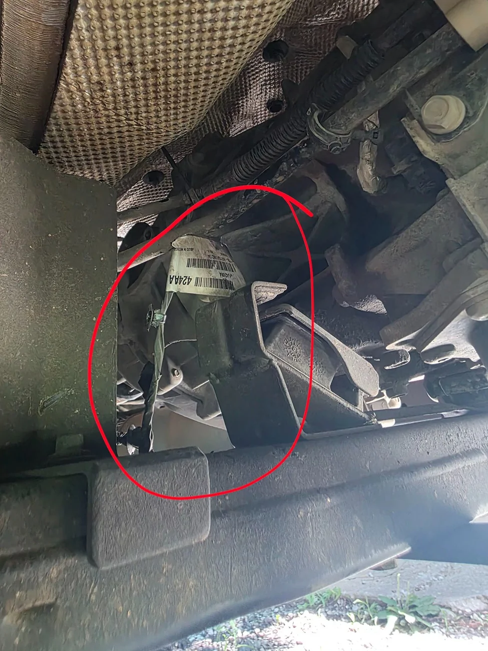 Jeep Gladiator Can anyone help identify where this wire runs? 20260614_122937