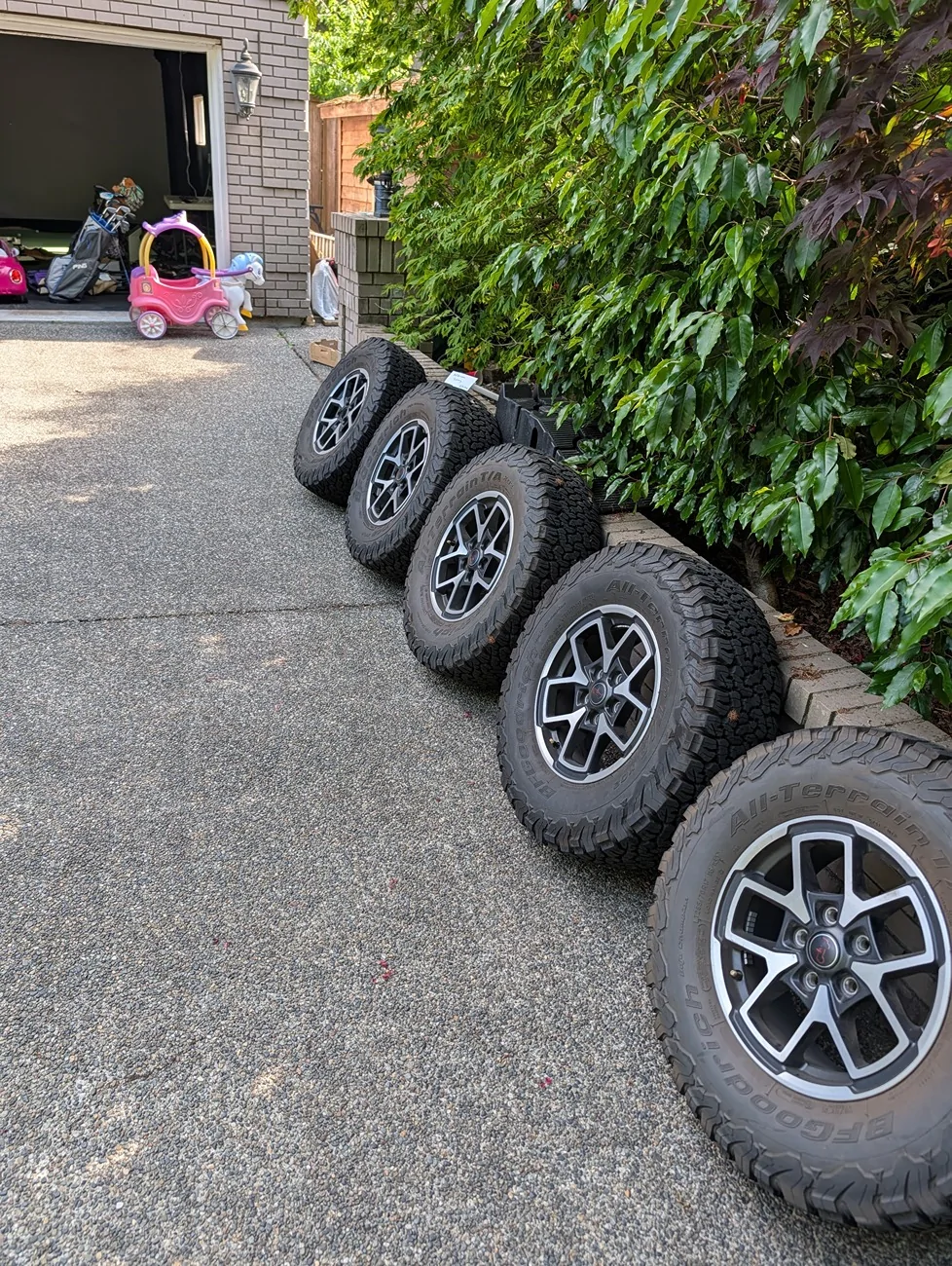 Jeep Gladiator Rubicon Take Offs w/ BFG KO2 - $1,100 obo PXL_20260615_235900983