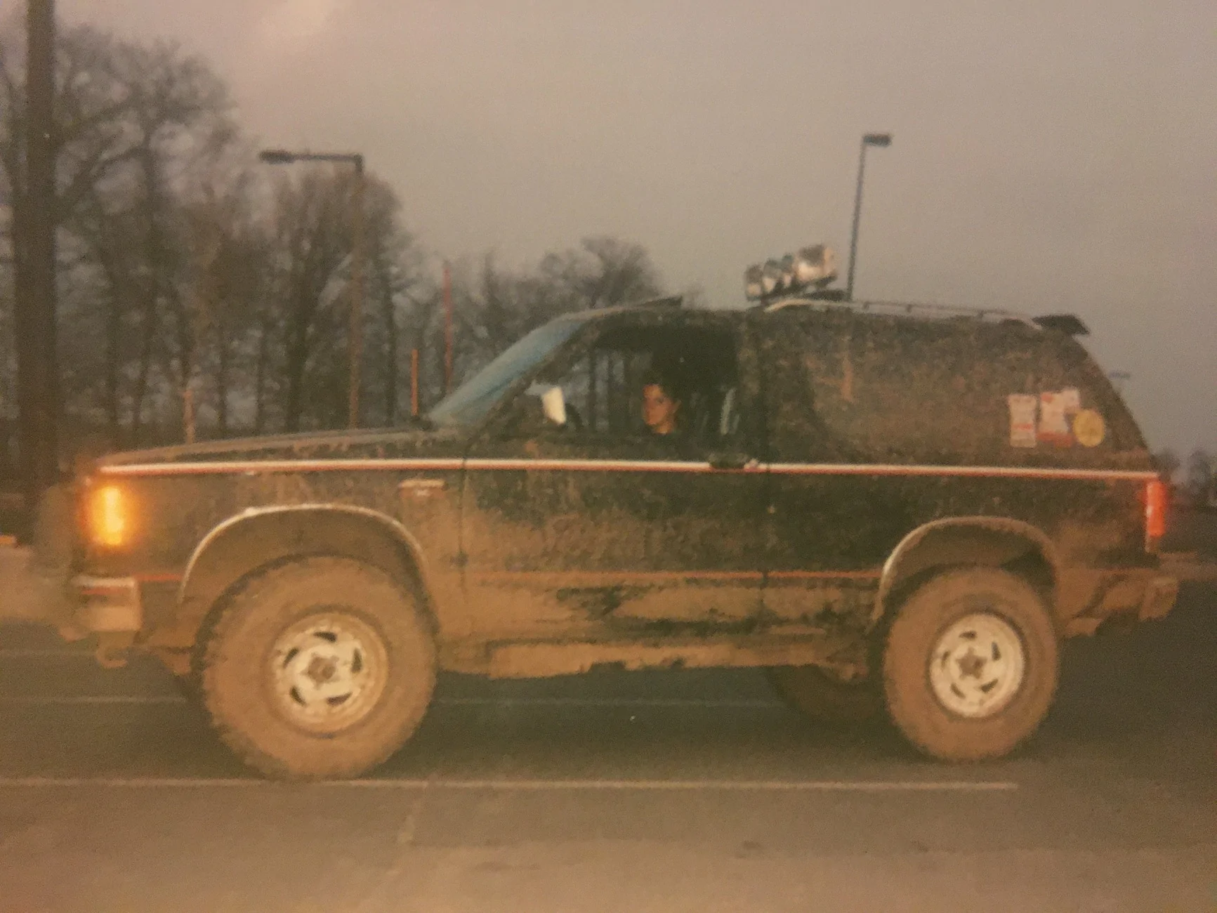 Jeep Gladiator Post up your old trucks - all makes and models 1987 S10 blazer on 33_950_15