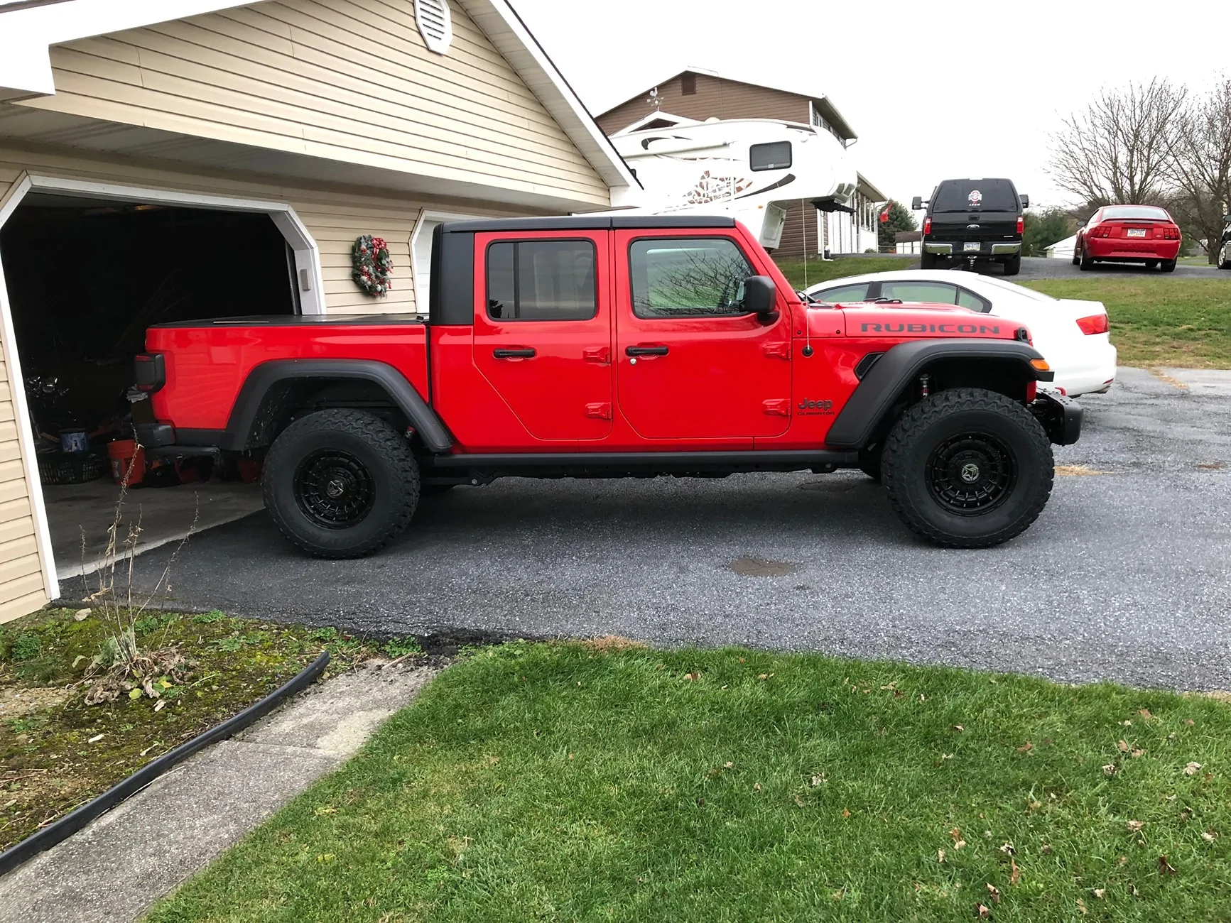 Jeep Gladiator Post up your old trucks - all makes and models IMG_1261