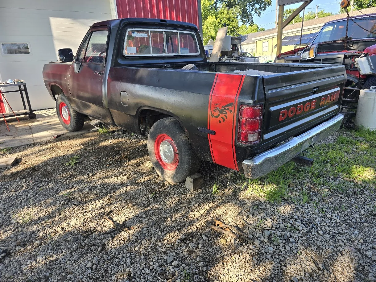 Jeep Gladiator Post up your old trucks - all makes and models 20240807_180908