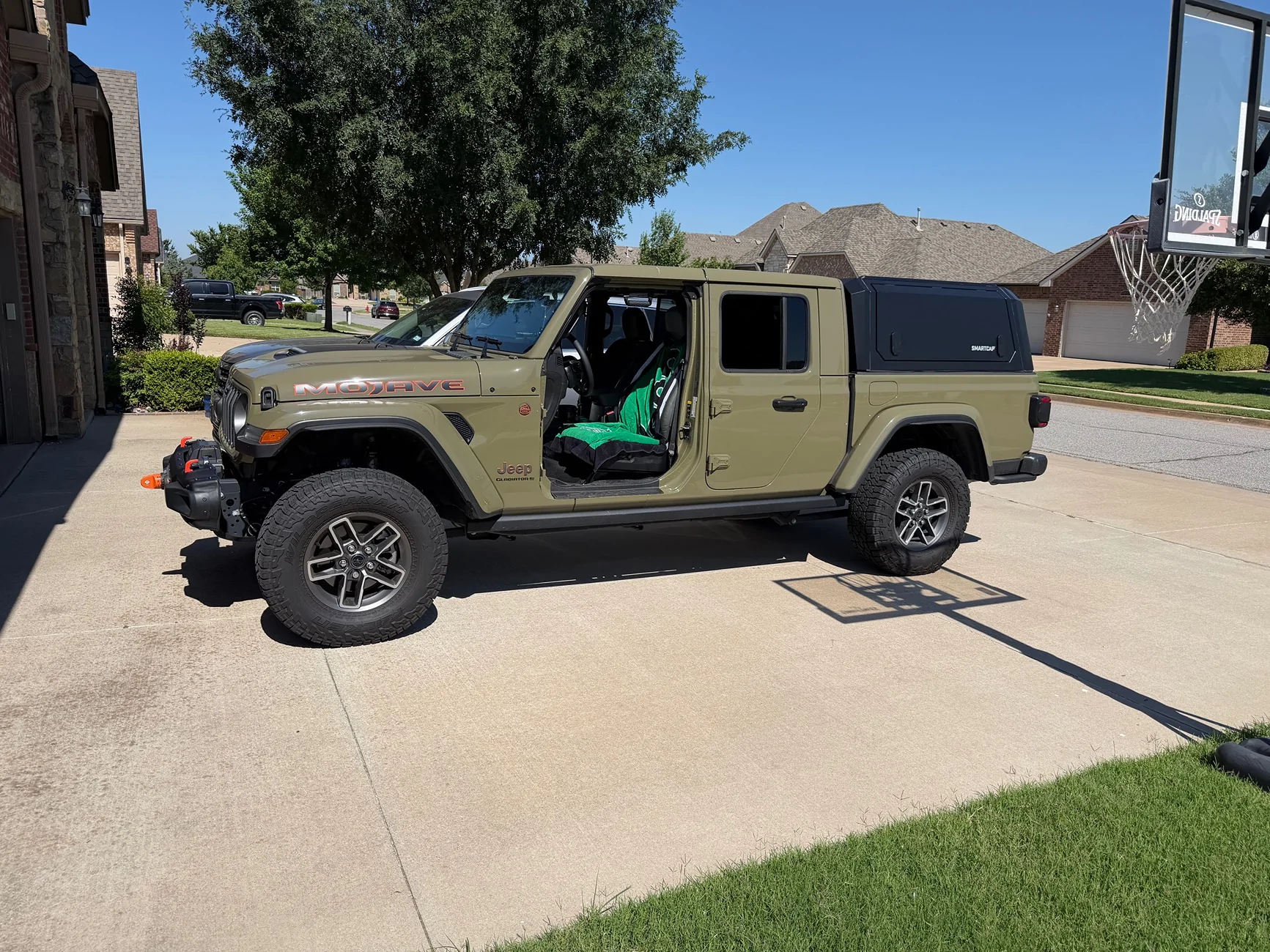Jeep Gladiator Rear view mirror camera IMG_1179