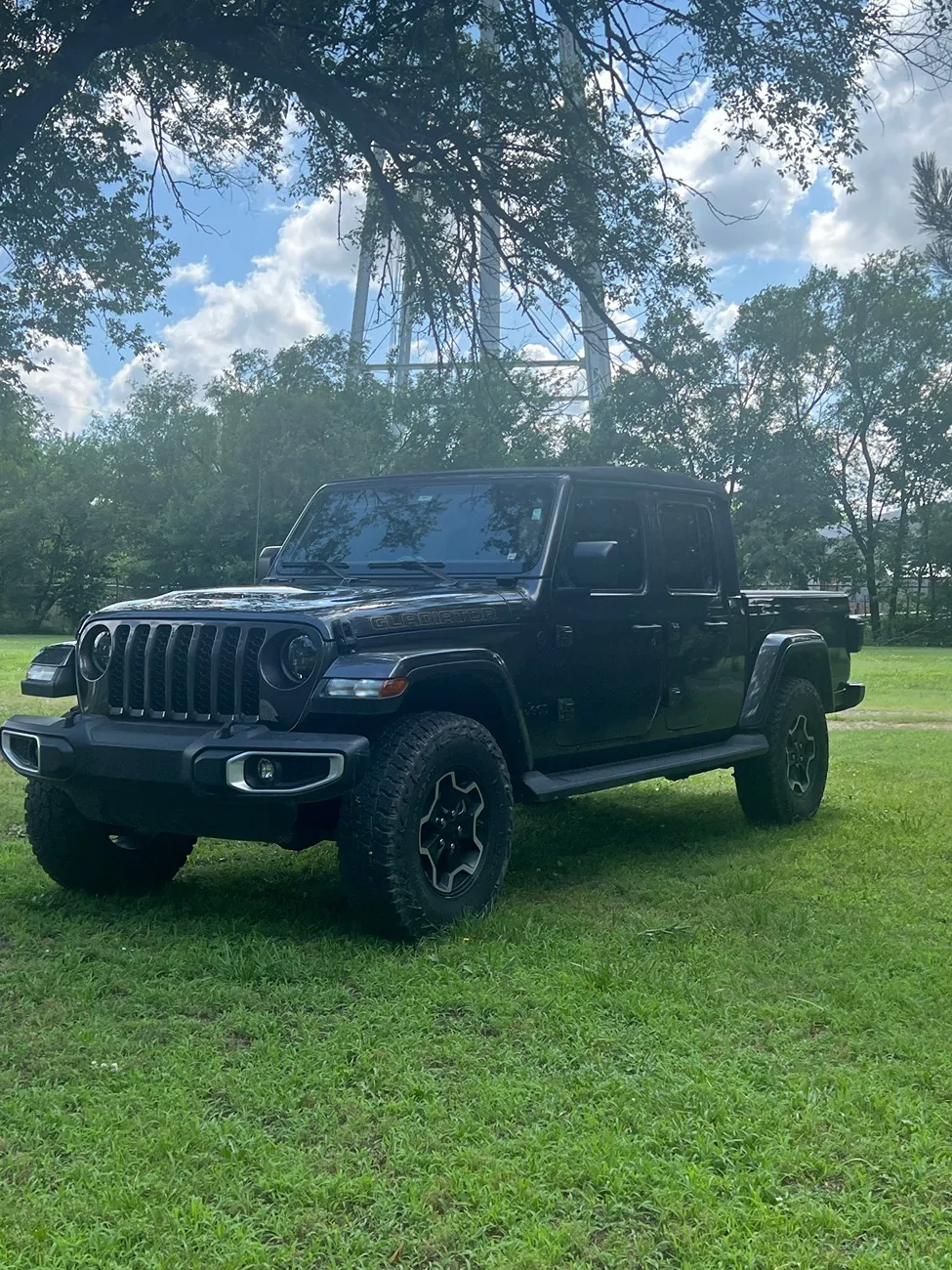 Jeep Gladiator Anyone out there with a 2" Mopar Lift on 35" or 37" Pizza Cutters? IMG_9080