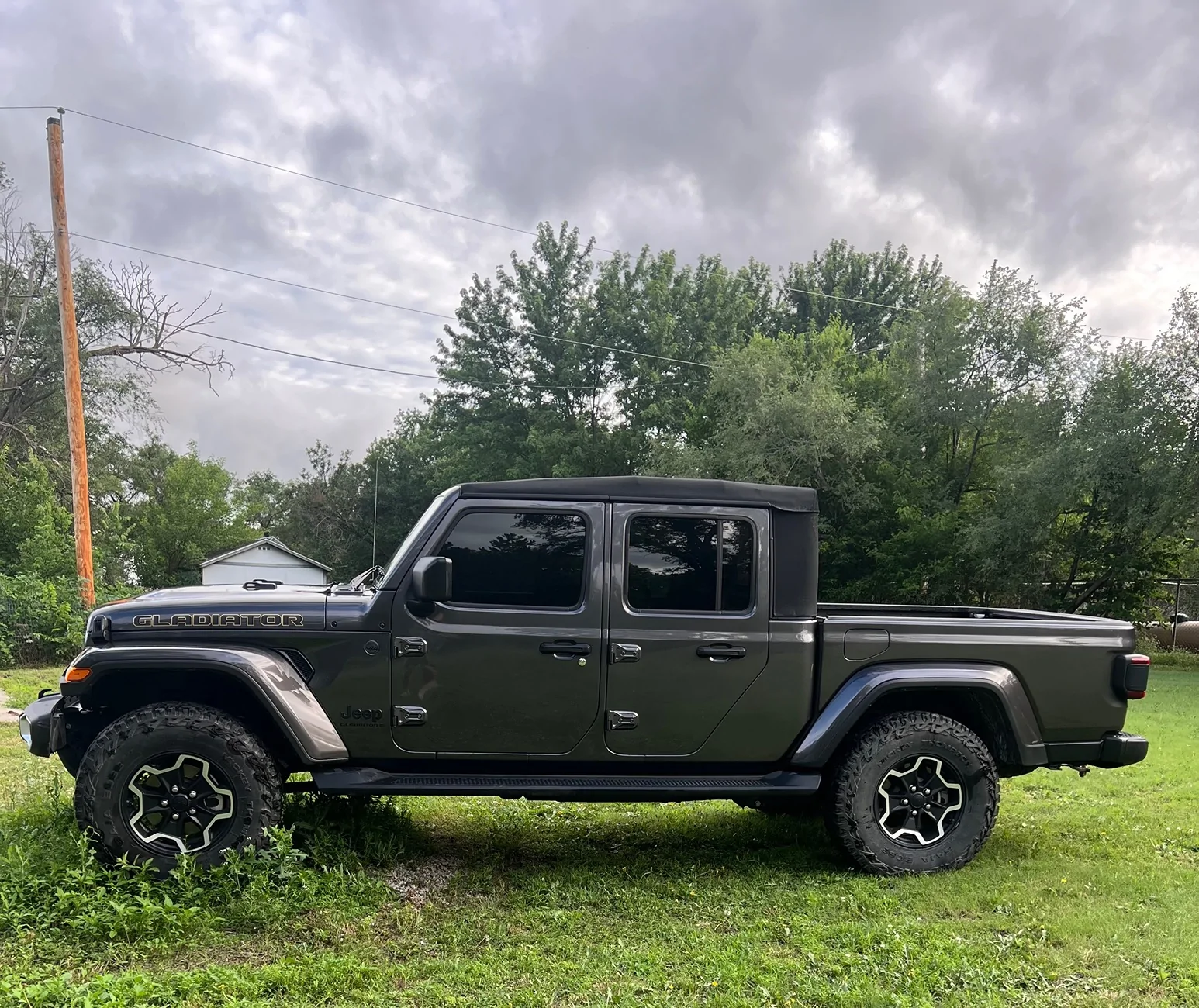Jeep Gladiator Anyone out there with a 2" Mopar Lift on 35" or 37" Pizza Cutters? IMG_8952