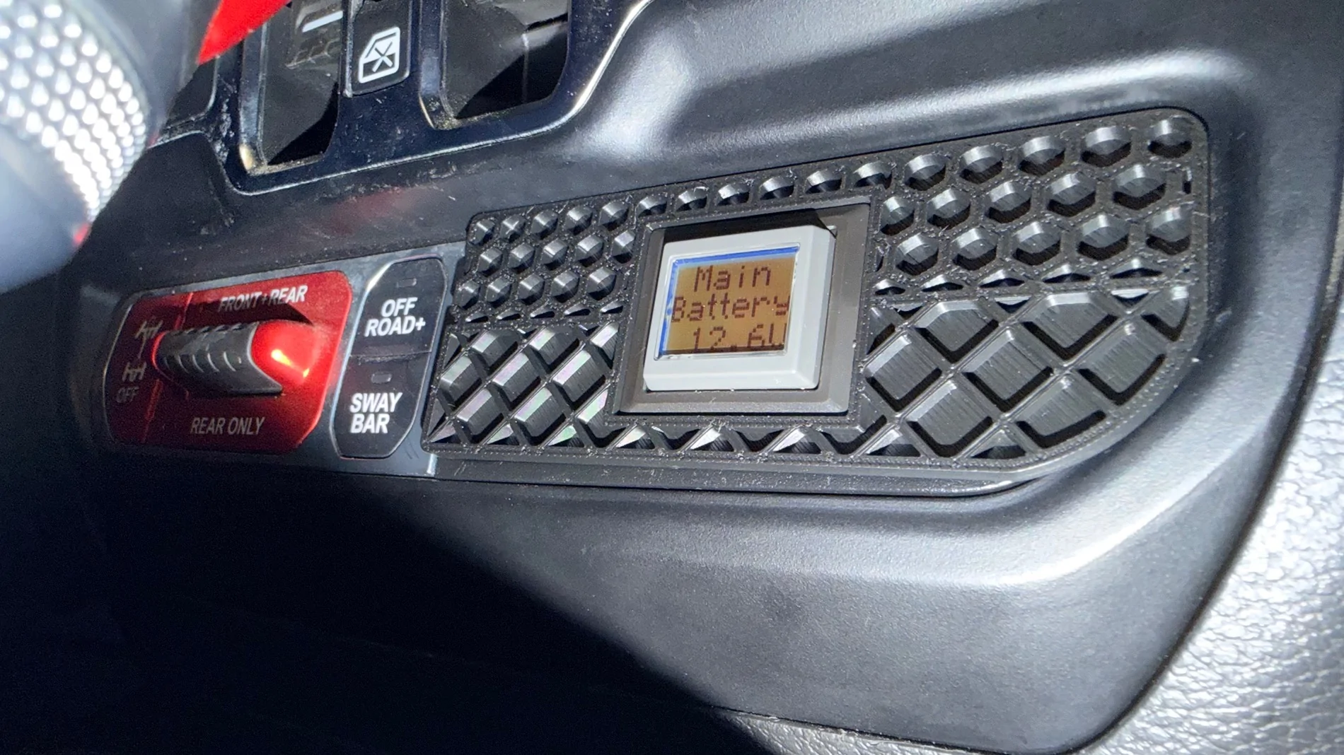 Jeep Gladiator G-Screen Location IMG_2245