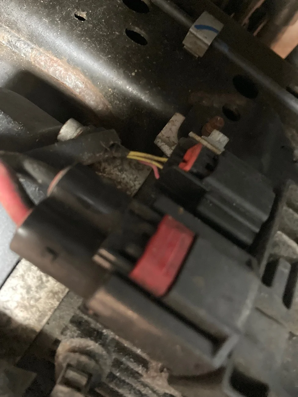 Jeep Gladiator Recall: 1M+ Jeep Wrangler and Gladiator Fire Risk (June 9, 2026) IMG_0678
