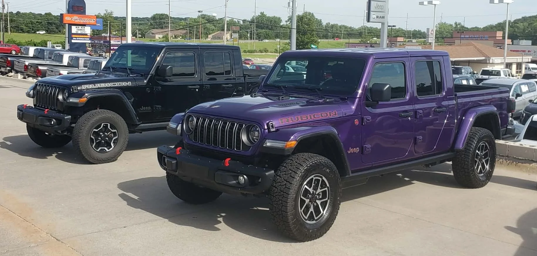 Jeep Gladiator BLACK Gladiator JT Club AtDealershi
