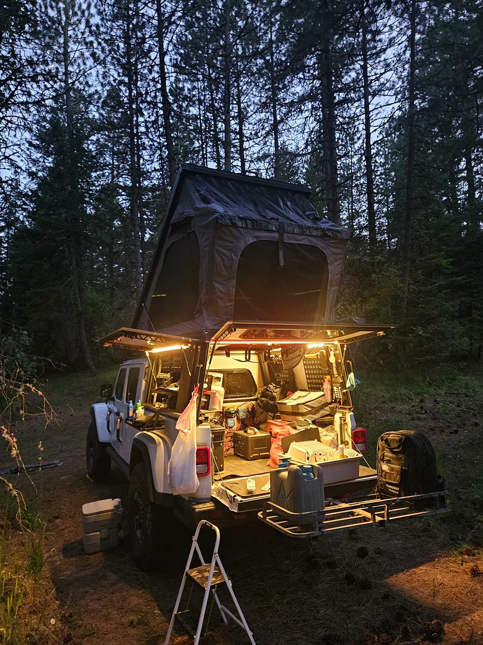 Jeep Gladiator Loving the Diesel JT and Lone Peak camper 1000008217