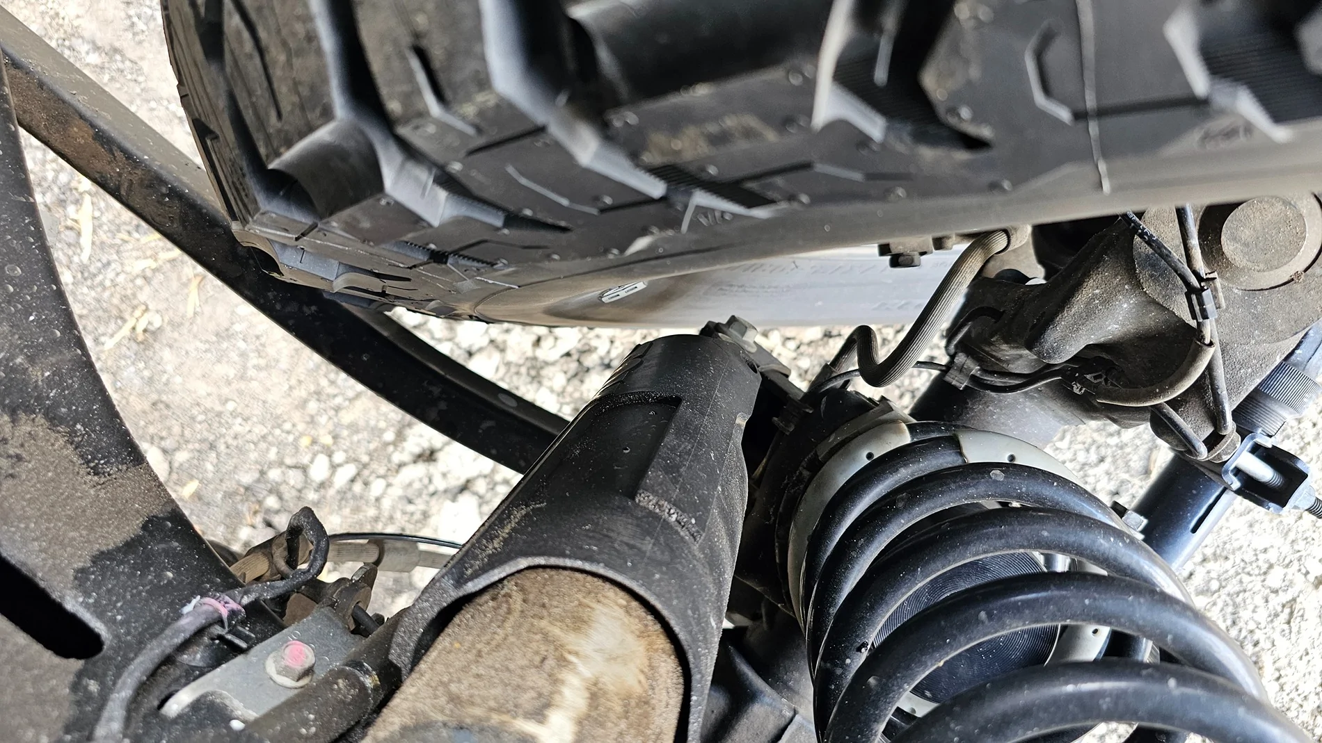Jeep Gladiator Eliminating rub on 2" lifted Mojave w/ 37s? 1000022841