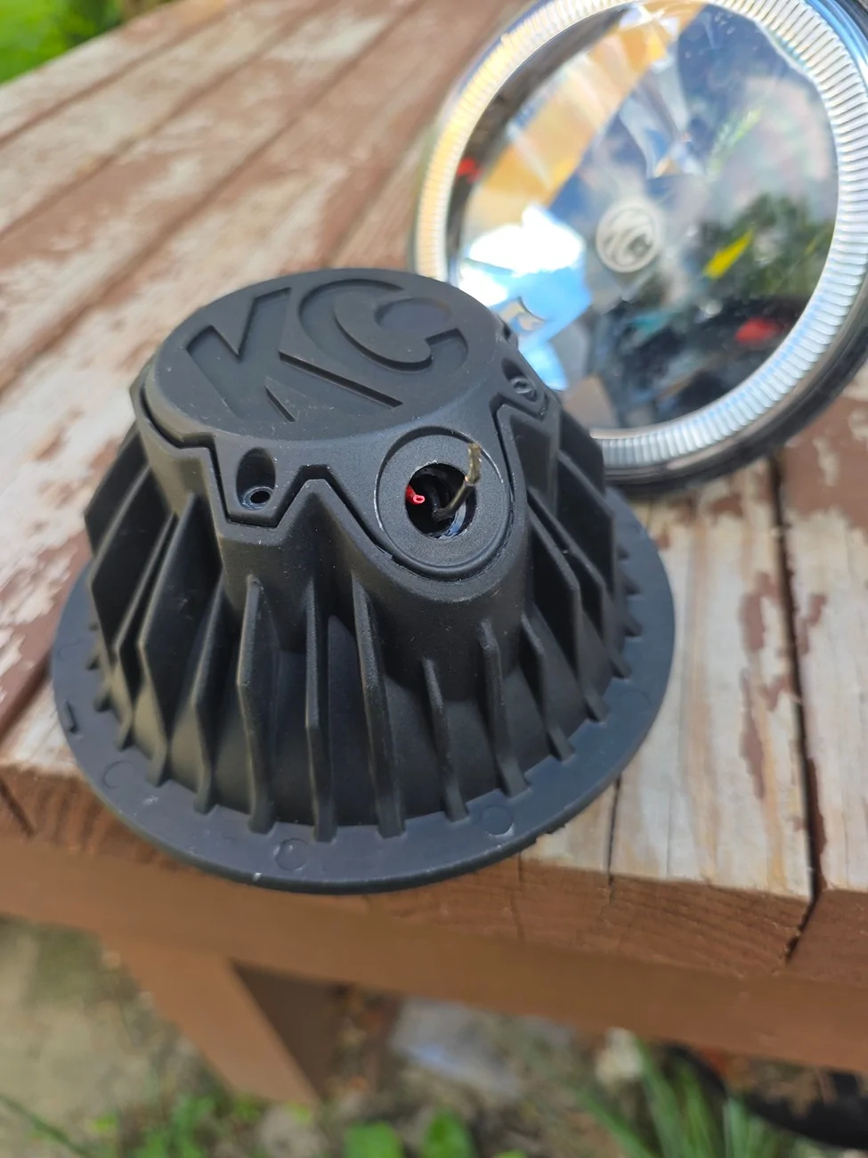 Jeep Gladiator Help me open these KC Pro6 housings! 1782335527031995452669117828831